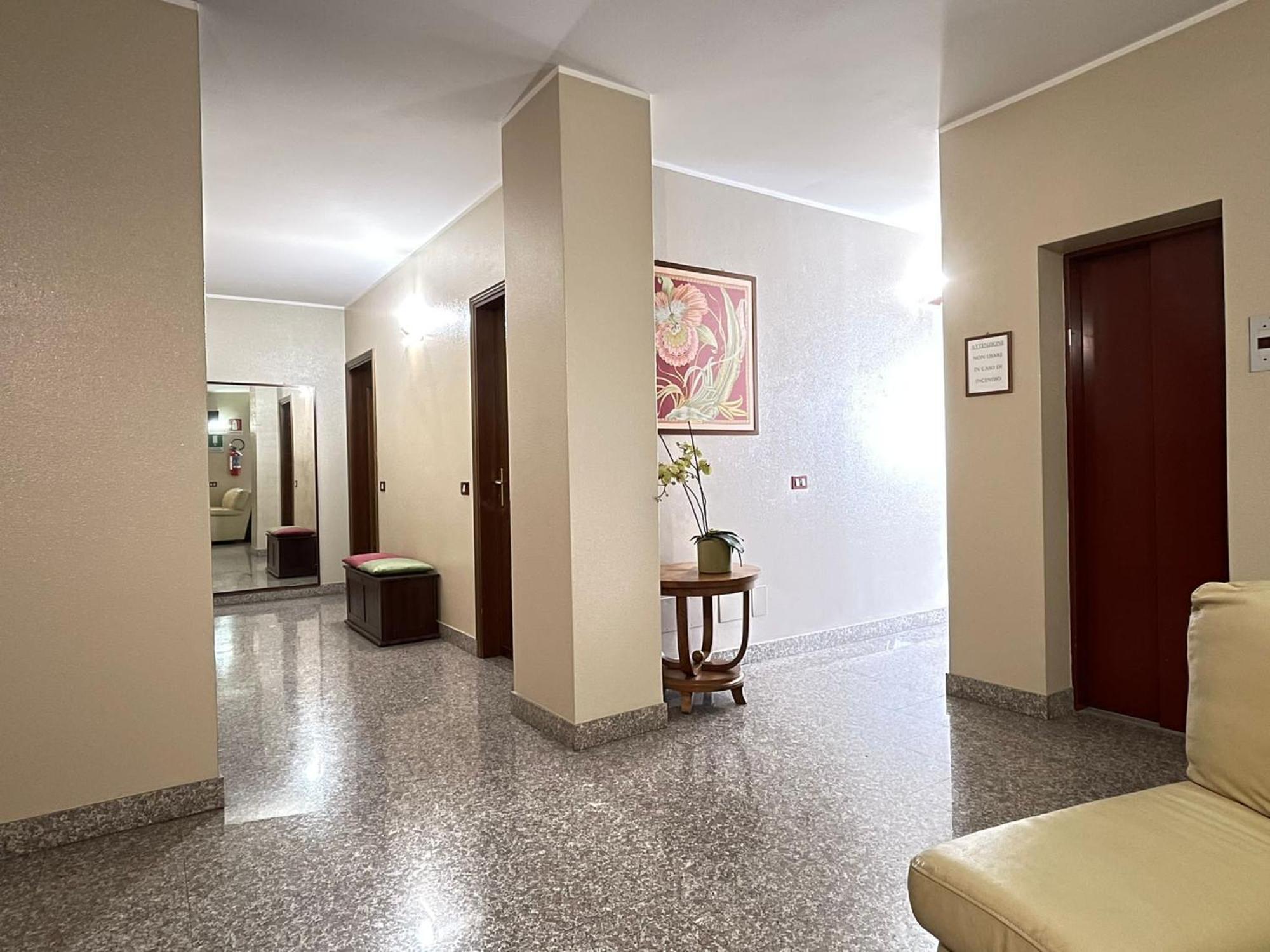 Hotel Ristorante Centrale Vestone Luaran gambar