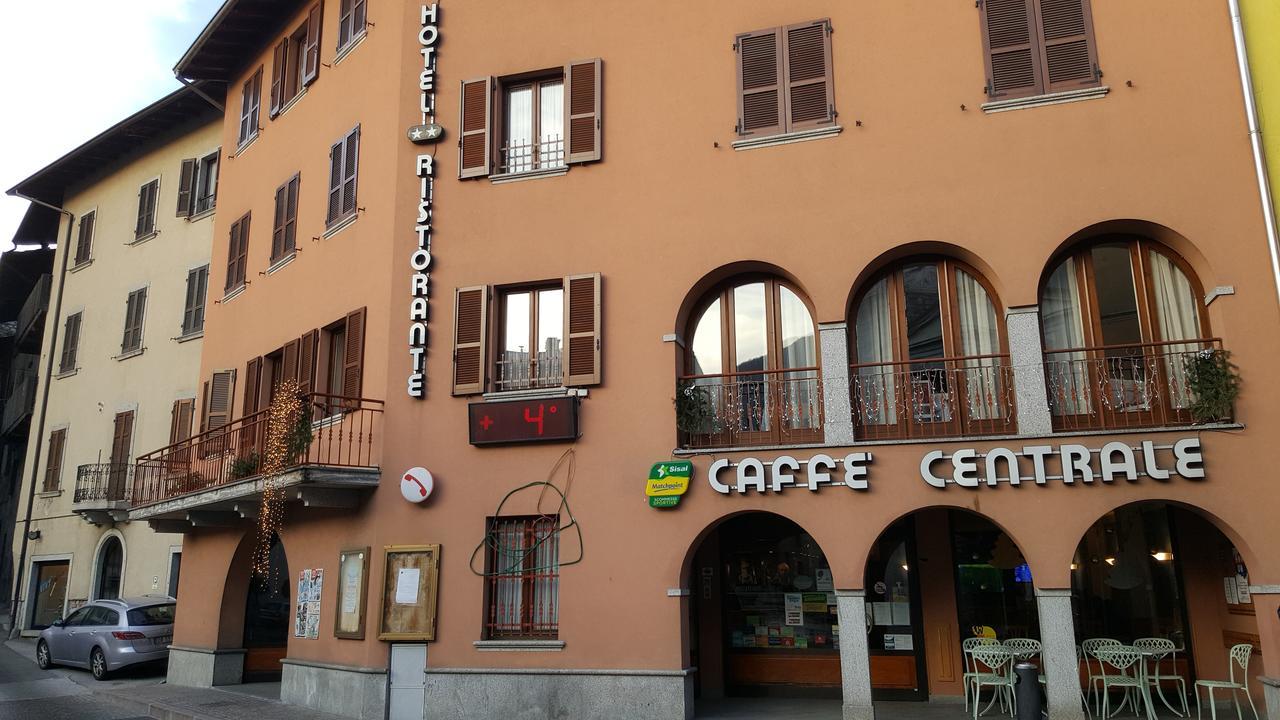 Hotel Ristorante Centrale Vestone Luaran gambar